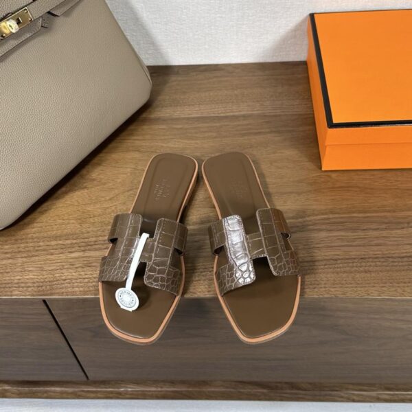 repliche,replica,perfette,siti di,affidabili,migliori siti,dove comprare,1:1,scarpe da ginnastica Hermes Oran Hermes H Sandali Serie (21CD)