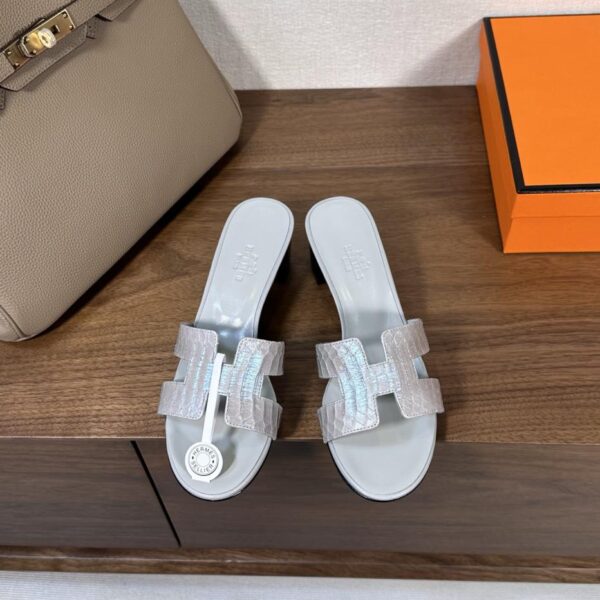 repliche,replica,perfette,siti di,affidabili,migliori siti,dove comprare,1:1,scarpe da ginnastica Hermes Oran Hermes H Sandali Serie Pelle di serpente (538B)