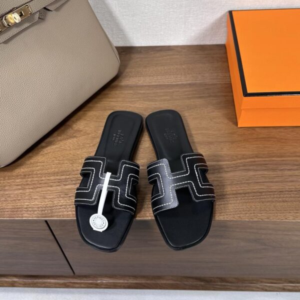 Modello ricamato serie Hermes Oran Hermes H (93CD)