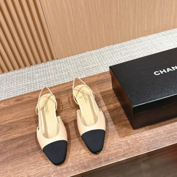 repliche,replica,perfette,siti di,affidabili,migliori siti,dove comprare,1:1,scarpe da ginnastica Chanel Slingback con tacco piatto