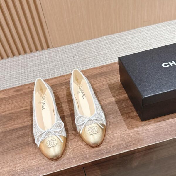 Ballerine Chanel con punta tonda e fiocco classico