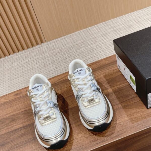 Sneaker Chanel Horn King oro e argento mesh traspirante + tomaia fluo