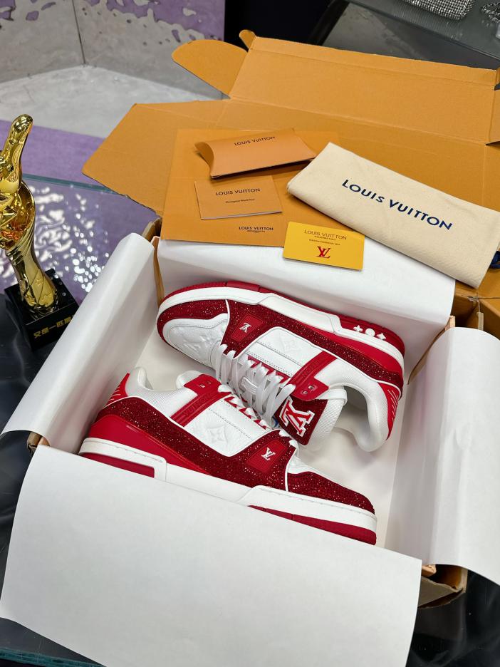 repliche,replica,perfette,siti di,affidabili,migliori siti,dove comprare,1:1,scarpe da ginnastica Serie di sneaker LV LV Trainer Maxi sneakers forate a mano repliche,replica,perfette,siti di,affidabili,migliori siti,dove comprare,1:1,scarpe da ginnastica Serie di sneaker LV LV Trainer Maxi sneakers forate a mano