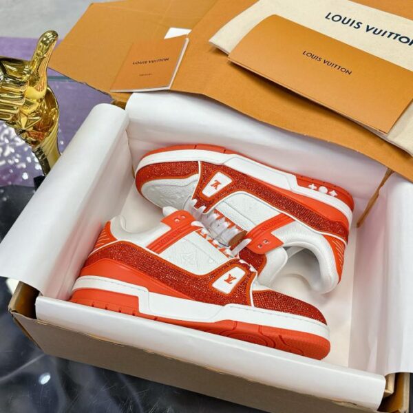 repliche,replica,perfette,siti di,affidabili,migliori siti,dove comprare,1:1,scarpe da ginnastica Serie di sneaker LV LV Trainer Maxi sneakers forate a mano