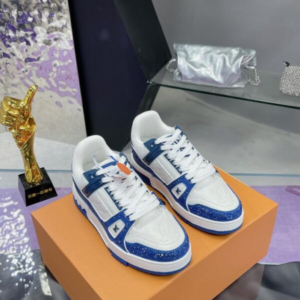 repliche,replica,perfette,siti di,affidabili,migliori siti,dove comprare,1:1,scarpe da ginnastica Serie di sneaker LV LV Trainer Maxi sneakers forate a mano