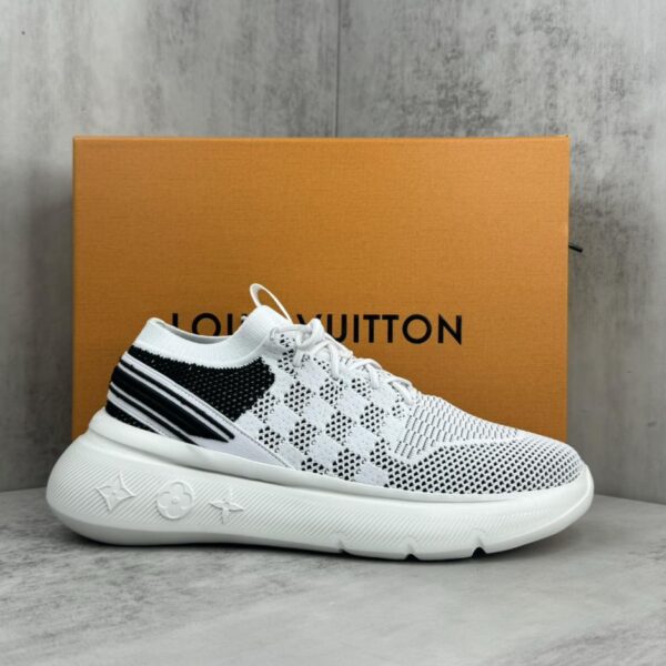 Scarpe stringate Louis Vuitton con cuciture in rilievo a forma di LV