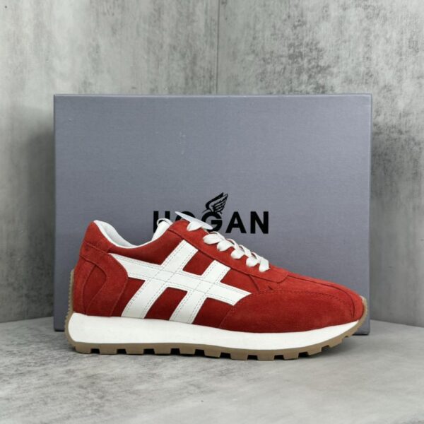 repliche,replica,perfette,siti di,affidabili,migliori siti,dove comprare,1:1,scarpe da ginnastica La nuova H-STRIPES di Hogan utilizza un design decorato con strisce verticali e increspature per realizzare scarpe di lusso