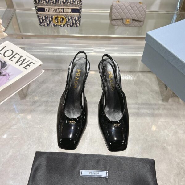 repliche,replica,perfette,siti di,affidabili,migliori siti,dove comprare,1:1,scarpe da ginnastica PRADA punta quadrata tacco alto tacco quadrato sandali con tacco spesso scarpe vuote