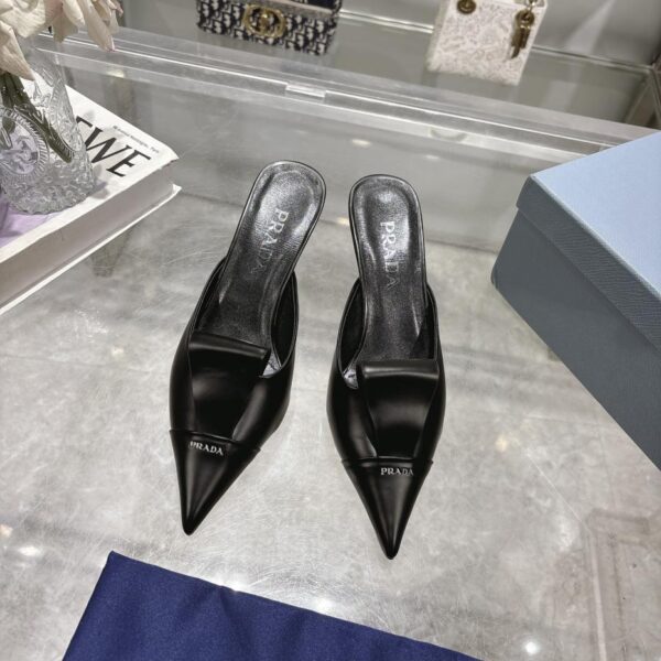 PRADA Primavera ed estate nuove scarpe moda Mary Jane a punta con tacco alto