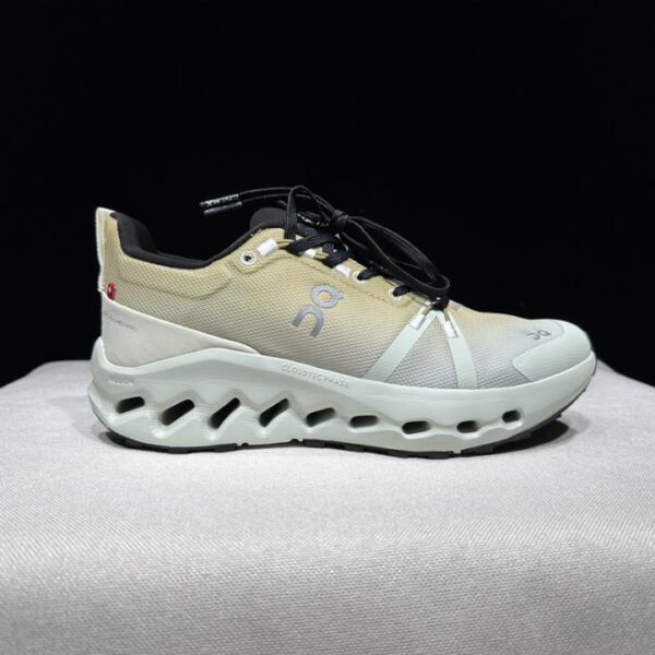 repliche,replica,perfette,siti di,affidabili,migliori siti,dove comprare,1:1,scarpe da ginnastica Tessuto da trail On Cloudsurfer, scarpe lifestyle comode e versatili, ammortizzanti, traspiranti e leggere, dal taglio basso