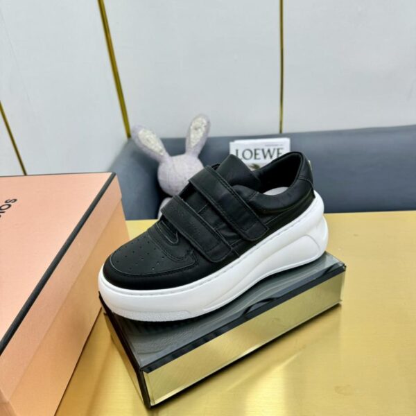repliche,replica,perfette,siti di,affidabili,migliori siti,dove comprare,1:1,scarpe da ginnastica Acne Studios Classico Velcro Piatto Volto sorridente Sneakers casual in vera pelle Scarpe sportive da donna Scarpe bianche