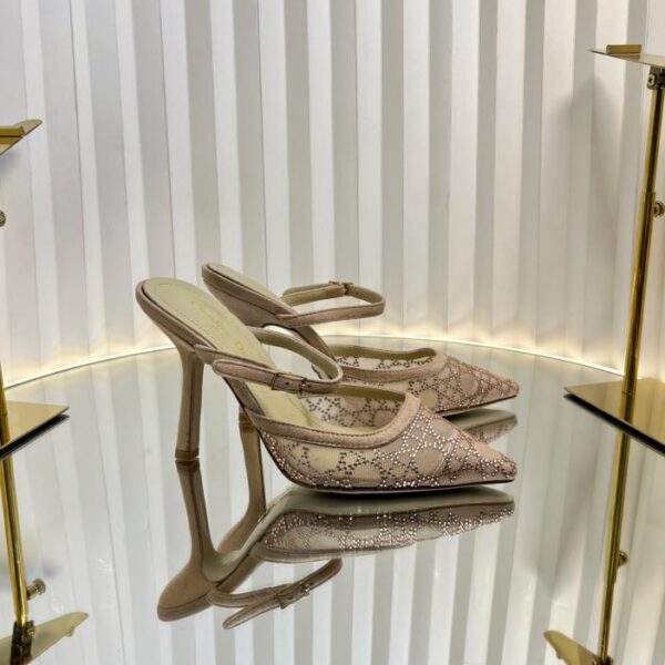 Nuovi tacchi alti della serie Bright Galaxy primaverile ed estiva di Dior