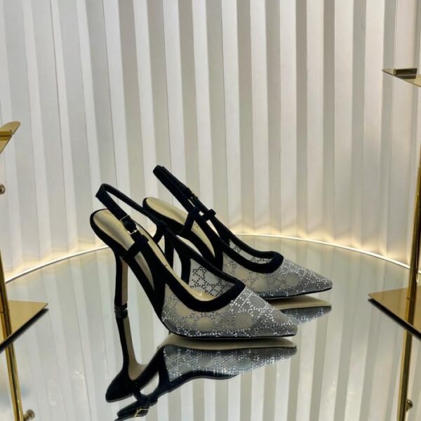 Nuovi tacchi alti della serie Bright Galaxy primaverile ed estiva di Dior