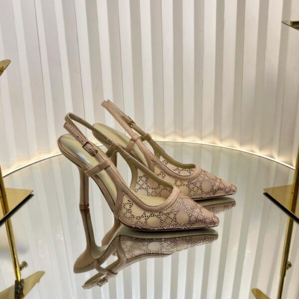 Nuovi tacchi alti della serie Bright Galaxy primaverile ed estiva di Dior