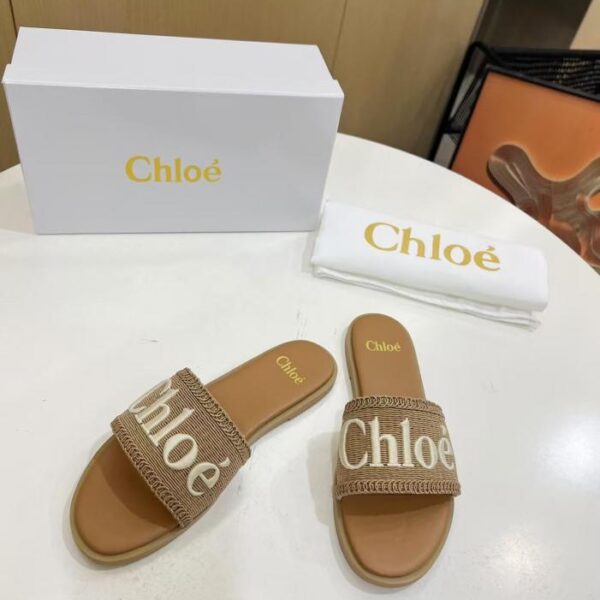 L'ultima tomaia estiva di Chloe è tessuta a mano con ricami elettrici 3D