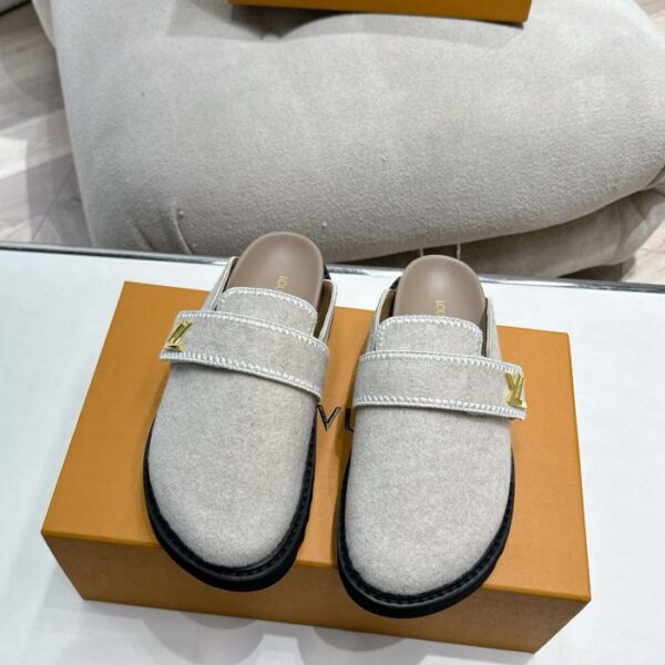 repliche,replica,perfette,siti di,affidabili,migliori siti,dove comprare,1:1,scarpe da ginnastica Le nuove semi-pantofole in punta di Louis Vuitton per le vacanze invernali, comode pantofole piatte