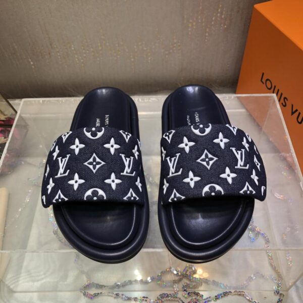 repliche,replica,perfette,siti di,affidabili,migliori siti,dove comprare,1:1,scarpe da ginnastica Louis Vuitton primavera ed estate nuove pantofole con fibbia magica
