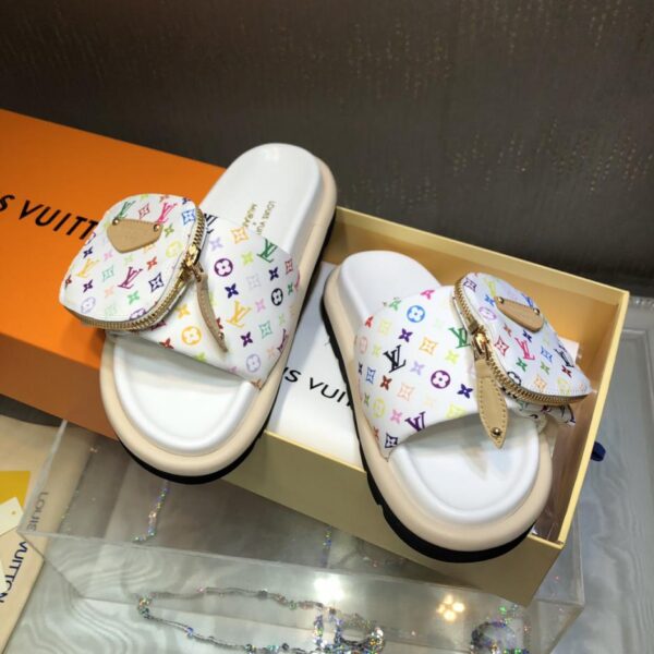 repliche,replica,perfette,siti di,affidabili,migliori siti,dove comprare,1:1,scarpe da ginnastica Louis Vuitton primavera ed estate nuove pantofole con fibbia magica