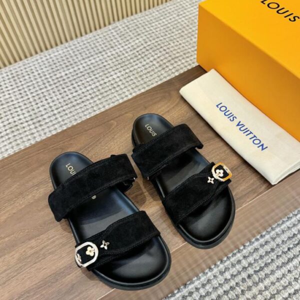 repliche,replica,perfette,siti di,affidabili,migliori siti,dove comprare,1:1,scarpe da ginnastica Nuove pantofole Louis Vuitton
