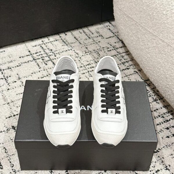 Scarpe casual da ginnastica nuove panda di Chanel