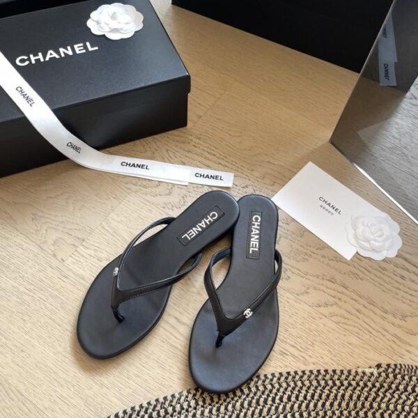 Chanel nuove infradito primavera estate