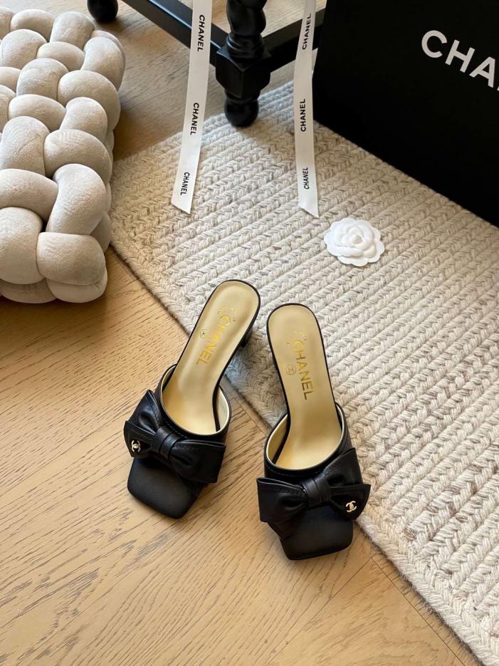 repliche,replica,perfette,siti di,affidabili,migliori siti,dove comprare,1:1,scarpe da ginnastica Chanel all’inizio della primavera nuove pantofole con fiocco con tacco spesso repliche,replica,perfette,siti di,affidabili,migliori siti,dove comprare,1:1,scarpe da ginnastica Chanel all’inizio della primavera nuove pantofole con fiocco con tacco spesso
