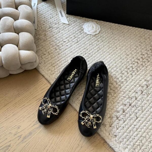 repliche,replica,perfette,siti di,affidabili,migliori siti,dove comprare,1:1,scarpe da ginnastica Chanel nuova serie di scarpe con fiocco primaverili