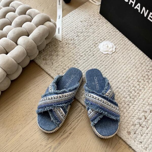 Chanel all'inizio della primavera nuove pantofole in stile retr貌 con suola spessa