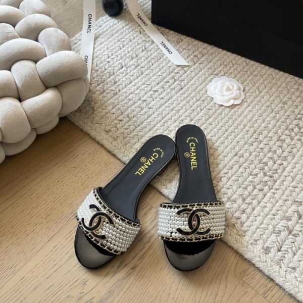 repliche,replica,perfette,siti di,affidabili,migliori siti,dove comprare,1:1,scarpe da ginnastica Chanel nuove pantofole piatte di inizio primavera