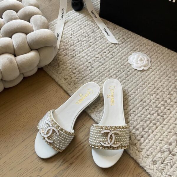 repliche,replica,perfette,siti di,affidabili,migliori siti,dove comprare,1:1,scarpe da ginnastica Chanel nuove pantofole piatte di inizio primavera