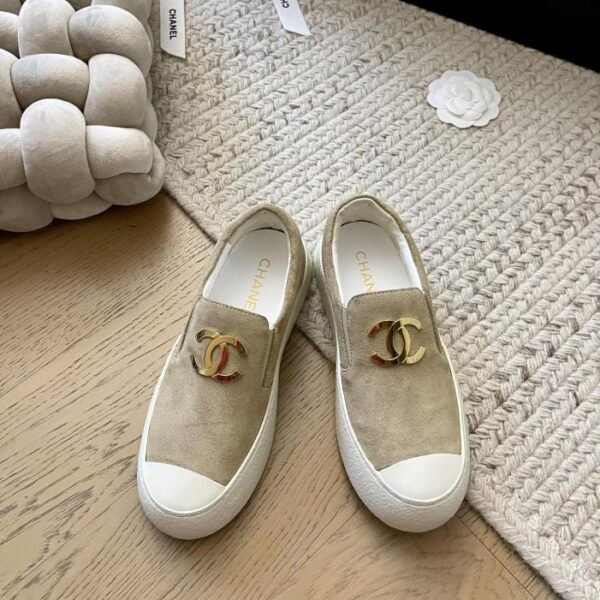 repliche,replica,perfette,siti di,affidabili,migliori siti,dove comprare,1:1,scarpe da ginnastica Mocassini pigri con suola spessa della nuova primavera di Chanel