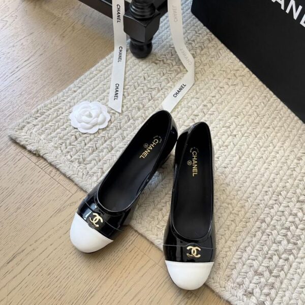 repliche,replica,perfette,siti di,affidabili,migliori siti,dove comprare,1:1,scarpe da ginnastica Scarpe Mary Jane con tacco largo di Chanel