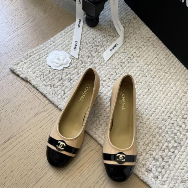 repliche,replica,perfette,siti di,affidabili,migliori siti,dove comprare,1:1,scarpe da ginnastica Scarpe Mary Jane con tacco largo di Chanel