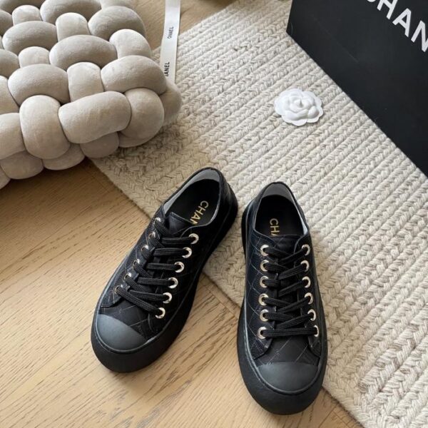 repliche,replica,perfette,siti di,affidabili,migliori siti,dove comprare,1:1,scarpe da ginnastica Chanel nuove scarpe primaverili con alluce