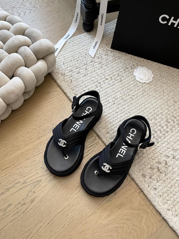 repliche,replica,perfette,siti di,affidabili,migliori siti,dove comprare,1:1,scarpe da ginnastica Chanel nuovi sandali con la suola spessa di inizio primavera repliche,replica,perfette,siti di,affidabili,migliori siti,dove comprare,1:1,scarpe da ginnastica Chanel nuovi sandali con la suola spessa di inizio primavera