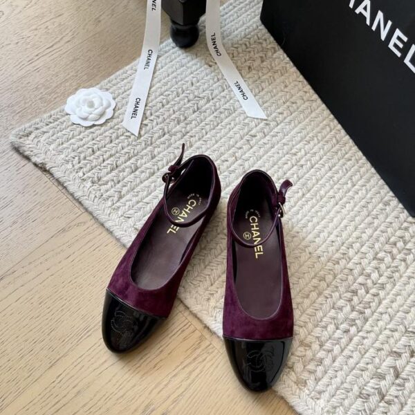 repliche,replica,perfette,siti di,affidabili,migliori siti,dove comprare,1:1,scarpe da ginnastica Chanel 24B scarpe basse Mary Jane autunno e inverno