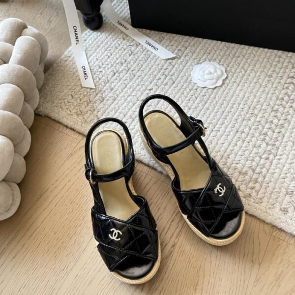 repliche,replica,perfette,siti di,affidabili,migliori siti,dove comprare,1:1,scarpe da ginnastica Chanel inizio primavera nuovi sandali con piattaforma acqua con suola spessa piattaforma impermeabile 4 cm tacco 12 cm