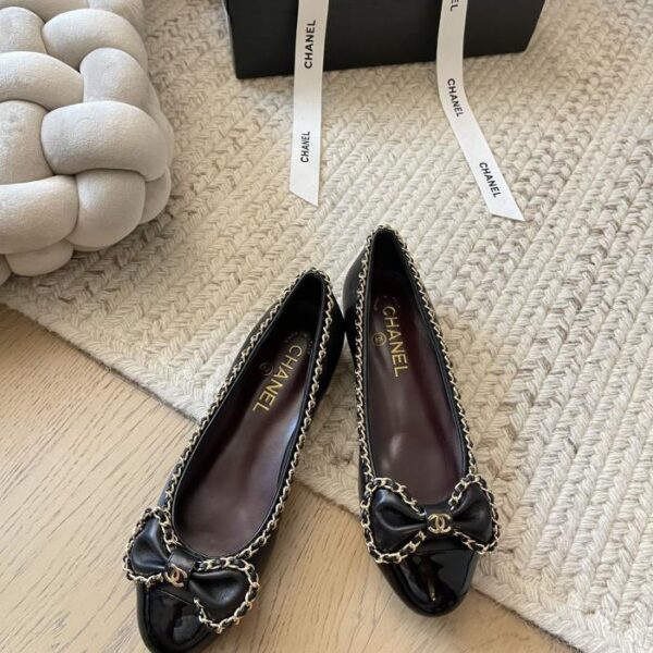 repliche,replica,perfette,siti di,affidabili,migliori siti,dove comprare,1:1,scarpe da ginnastica Chanel nuove scarpe con catena con fiocco