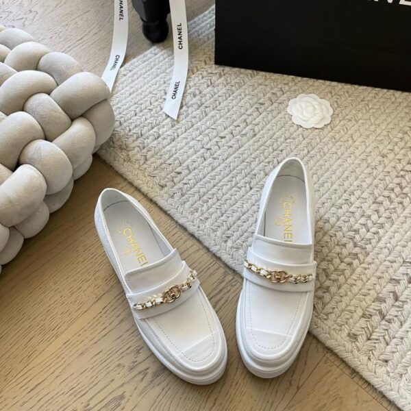 repliche,replica,perfette,siti di,affidabili,migliori siti,dove comprare,1:1,scarpe da ginnastica Chanel24K nuovi mocassini invernali con catena con suola spessa, altezza tacco 6,5 cm