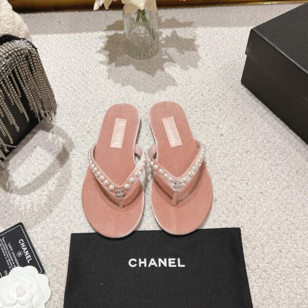 repliche,replica,perfette,siti di,affidabili,migliori siti,dove comprare,1:1,scarpe da ginnastica Le nuove infradito Chanel