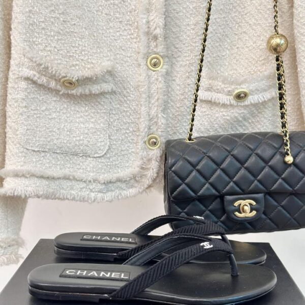 repliche,replica,perfette,siti di,affidabili,migliori siti,dove comprare,1:1,scarpe da ginnastica CHANEL TONGS sono le infradito primaverili ed estive