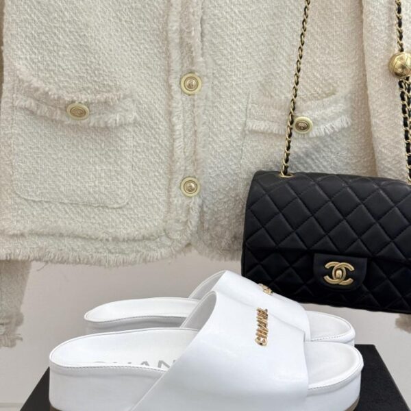repliche,replica,perfette,siti di,affidabili,migliori siti,dove comprare,1:1,scarpe da ginnastica Chanel primavera ed estate nuove pantofole con suola spessa