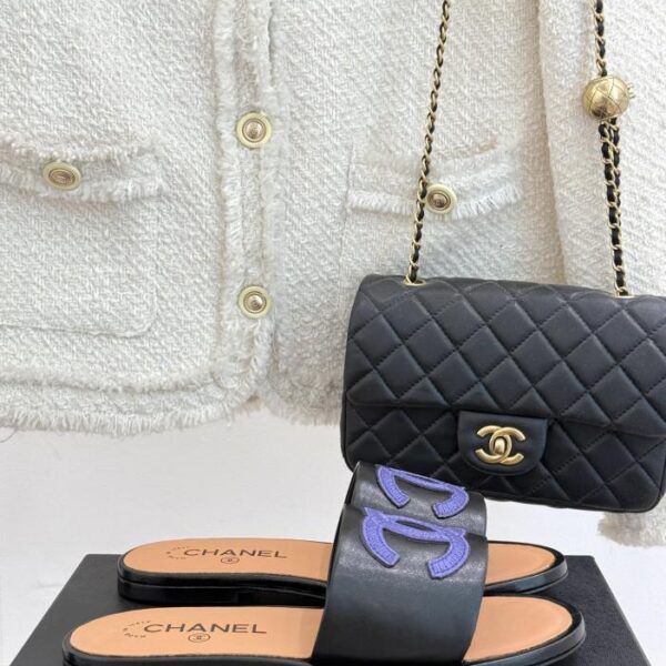 repliche,replica,perfette,siti di,affidabili,migliori siti,dove comprare,1:1,scarpe da ginnastica Pantofole piatte classiche grandi doppie C in stile resort CHANEL