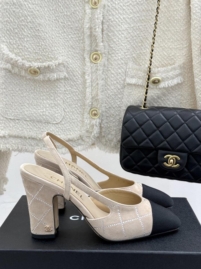 repliche,replica,perfette,siti di,affidabili,migliori siti,dove comprare,1:1,scarpe da ginnastica Sandali CHANEL classici con tacco spesso e strass color block repliche,replica,perfette,siti di,affidabili,migliori siti,dove comprare,1:1,scarpe da ginnastica Sandali CHANEL classici con tacco spesso e strass color block
