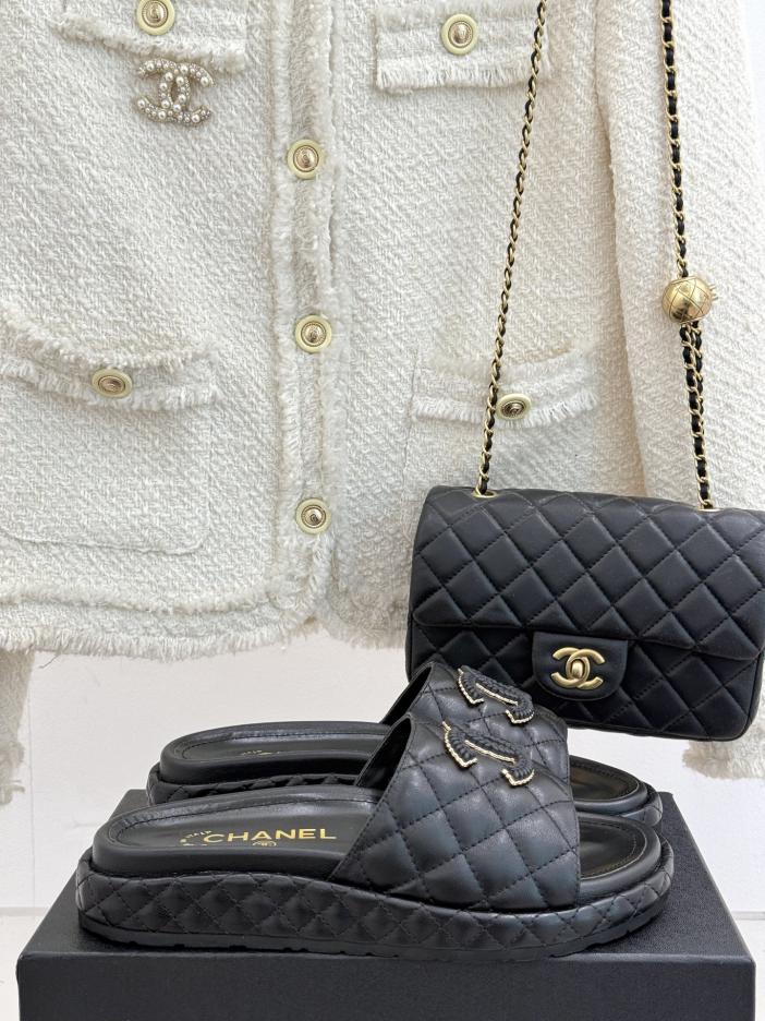 repliche,replica,perfette,siti di,affidabili,migliori siti,dove comprare,1:1,scarpe da ginnastica Chanel primavera ed estate nuove pantofole con suola spessa doppia C con suola spessa repliche,replica,perfette,siti di,affidabili,migliori siti,dove comprare,1:1,scarpe da ginnastica Chanel primavera ed estate nuove pantofole con suola spessa doppia C con suola spessa