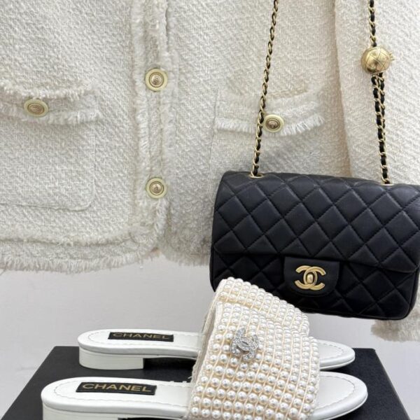 repliche,replica,perfette,siti di,affidabili,migliori siti,dove comprare,1:1,scarpe da ginnastica CHANEL pantofole piatte con cinturino a doppia C, primavera ed estate, di mezza et脿, nuove perle