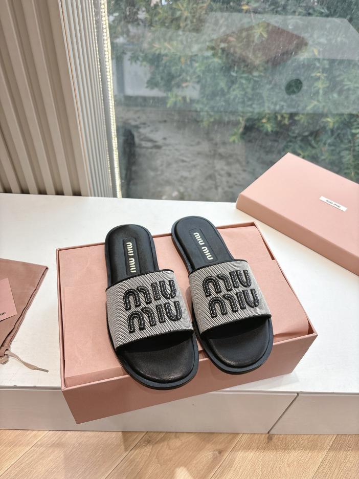 repliche,replica,perfette,siti di,affidabili,migliori siti,dove comprare,1:1,scarpe da ginnastica G067 Miu Miu ballerine con monogramma in tessuto piatto repliche,replica,perfette,siti di,affidabili,migliori siti,dove comprare,1:1,scarpe da ginnastica G067 Miu Miu ballerine con monogramma in tessuto piatto