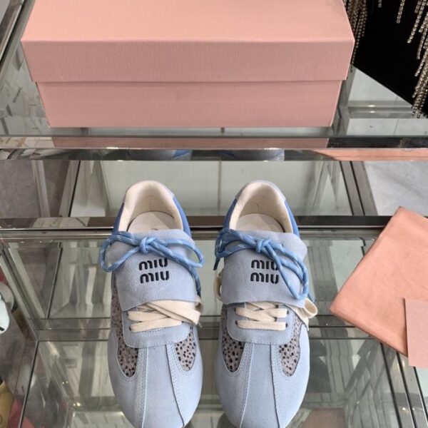 repliche,replica,perfette,siti di,affidabili,migliori siti,dove comprare,1:1,scarpe da ginnastica Miu Miu nuove sneakers casual di inizio primavera