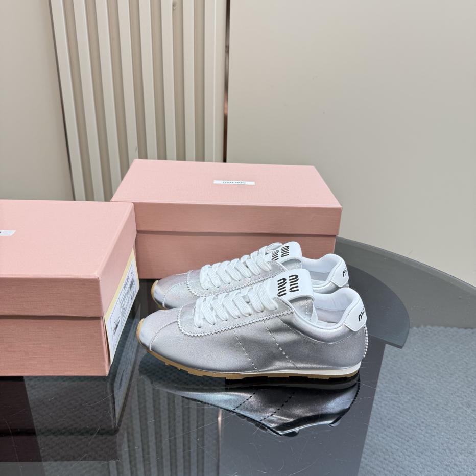 repliche,replica,perfette,siti di,affidabili,migliori siti,dove comprare,1:1,scarpe da ginnastica MIU MIU primavera e l’estate Serie Tire passerella formazione morale scarpe casual repliche,replica,perfette,siti di,affidabili,migliori siti,dove comprare,1:1,scarpe da ginnastica MIU MIU primavera e l’estate Serie Tire passerella formazione morale scarpe casual