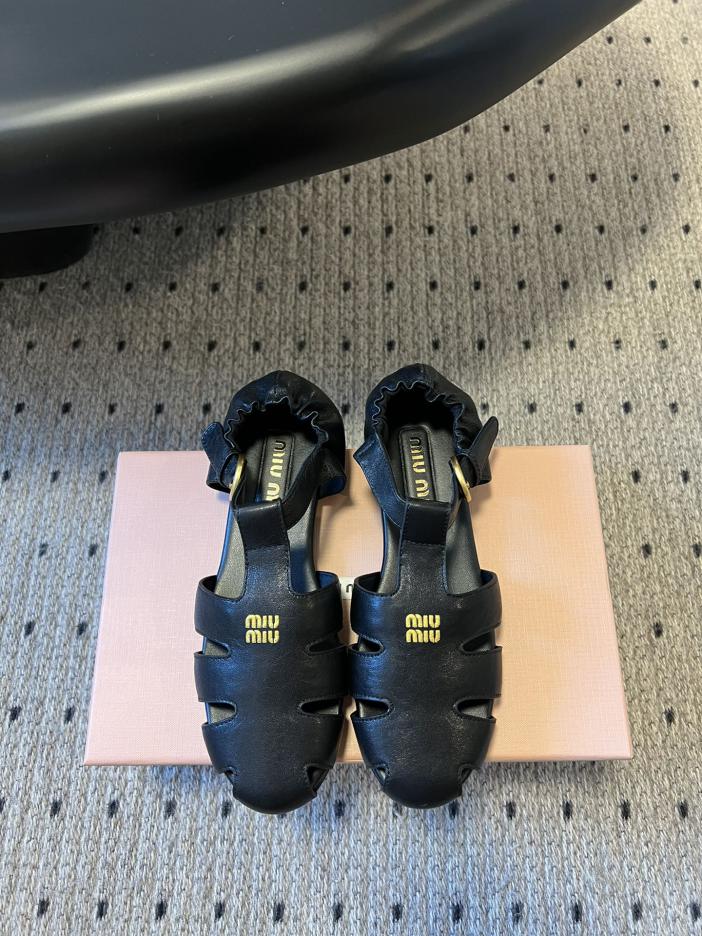 repliche,replica,perfette,siti di,affidabili,migliori siti,dove comprare,1:1,scarpe da ginnastica Miu Miu inizio primavera nuova passerella nuove scarpe romane Mary Jane ballerine repliche,replica,perfette,siti di,affidabili,migliori siti,dove comprare,1:1,scarpe da ginnastica Miu Miu inizio primavera nuova passerella nuove scarpe romane Mary Jane ballerine